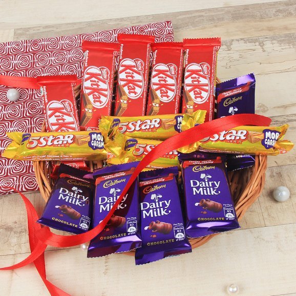 Buy / Send Choco Choco Combo Online in India from OyeGifts