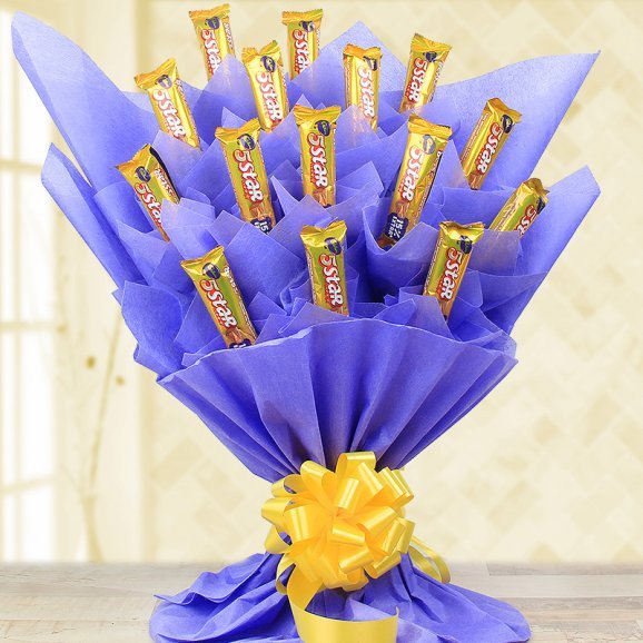 Buy / Send Twinkle Choco Bouquet Online From OyeGifts