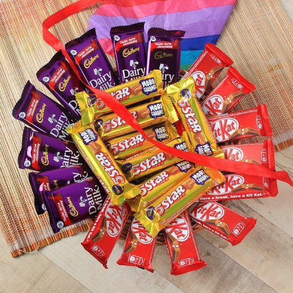 Buy and Send Decent Chocolate Romance gifts from OyeGifts