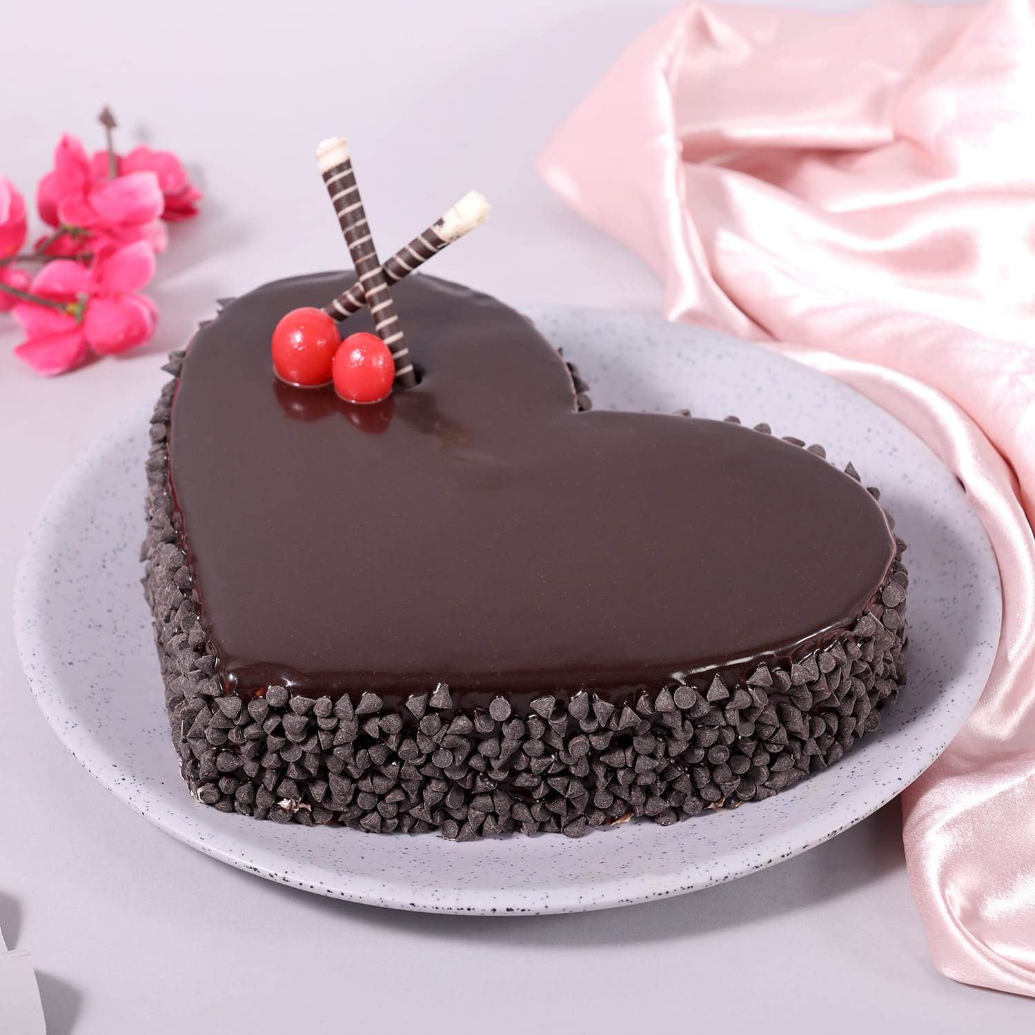 Exquisite Heart Shape Truffle Cake |