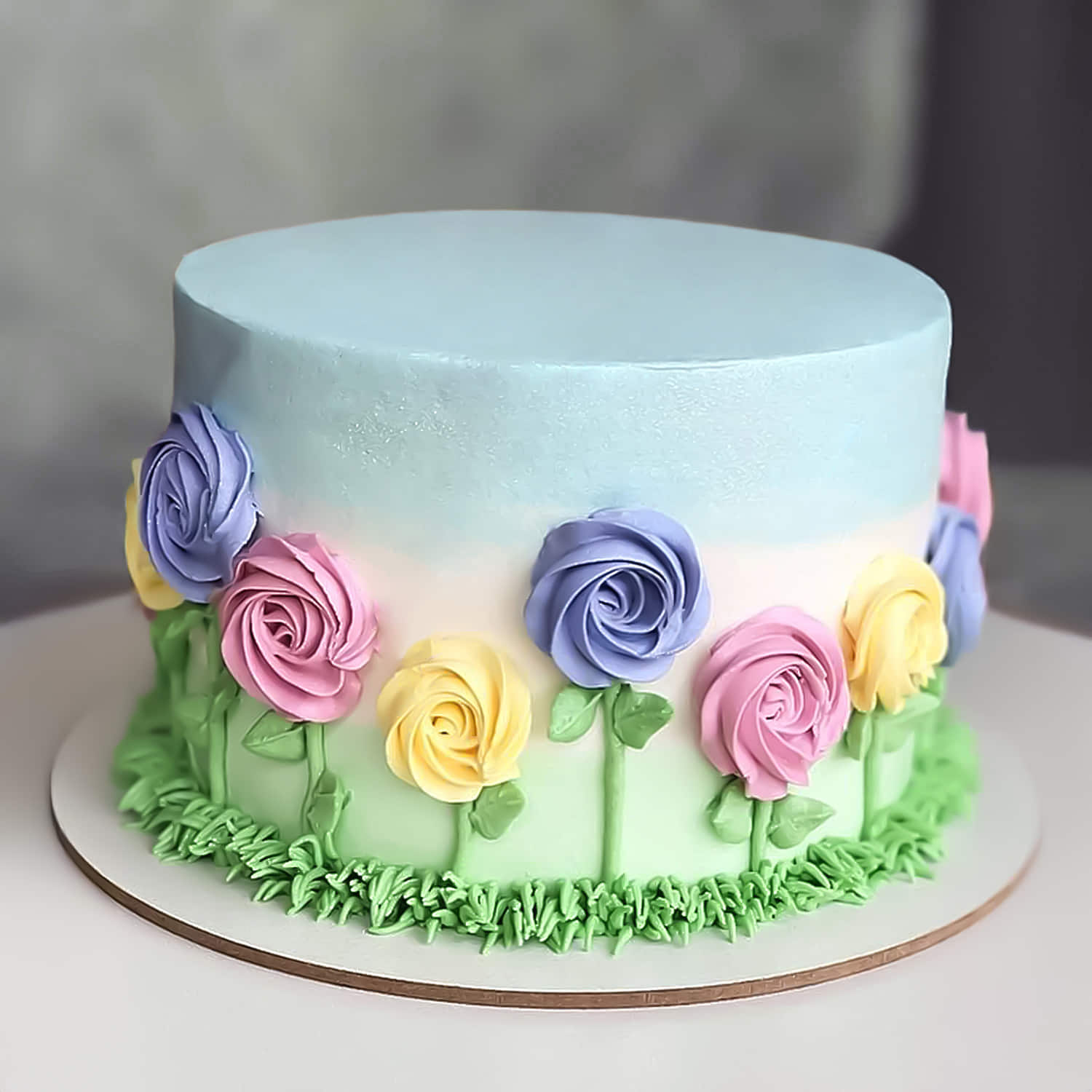 Floral Vanilla Cream Cake |
