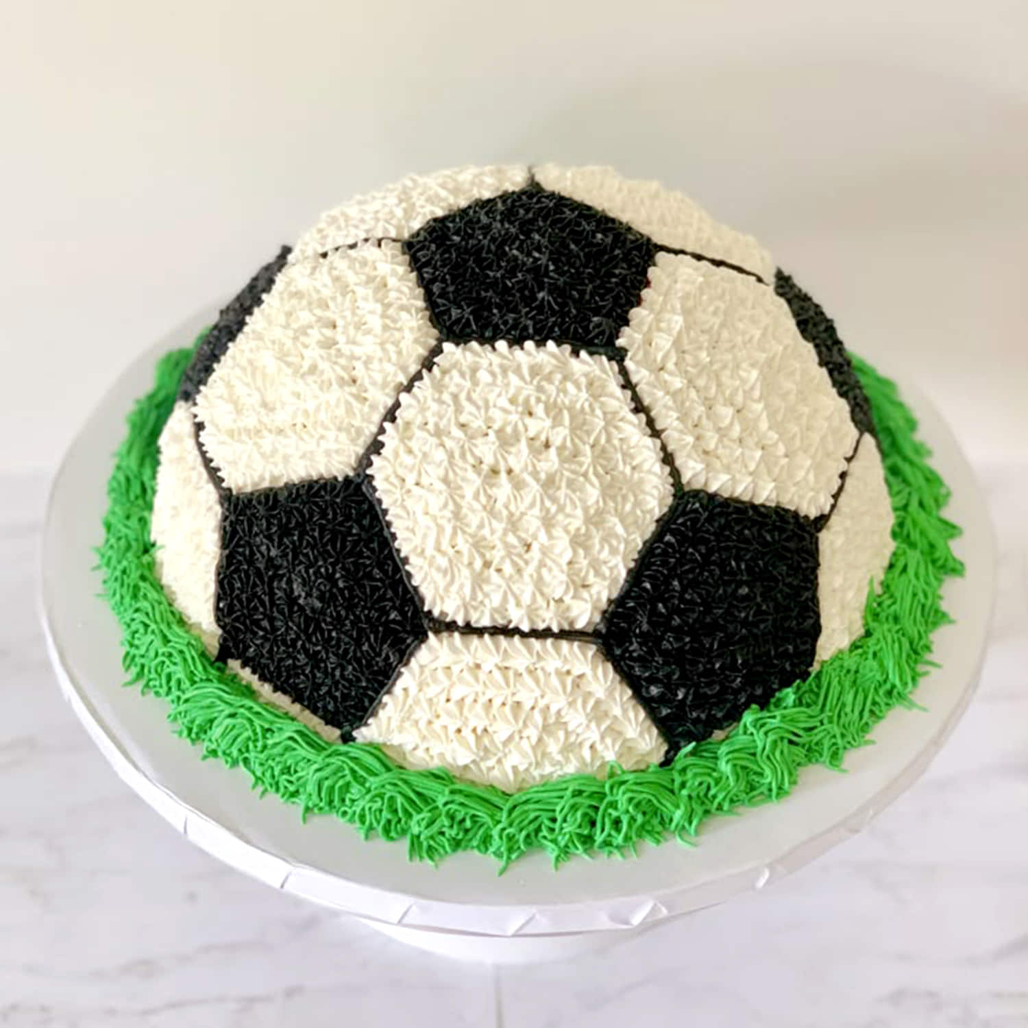Football Design Cream Cake |