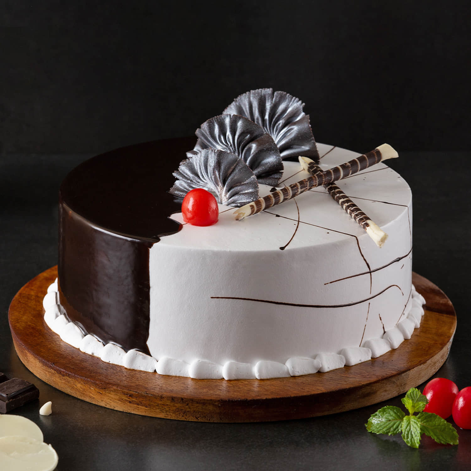 Choco Vanilla Cream Cake |