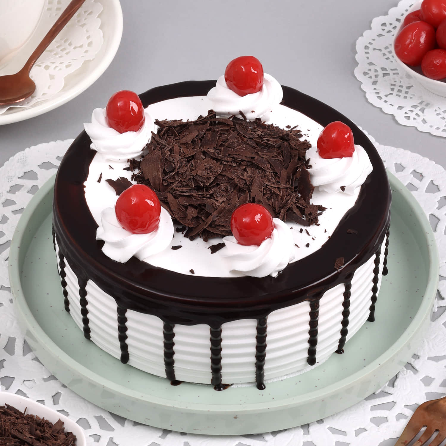 Order Online Special Black Forest Cake Half kg