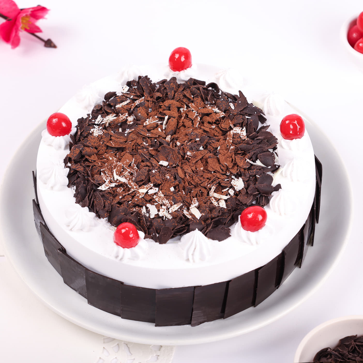 Black Forest Dreamland Cake |