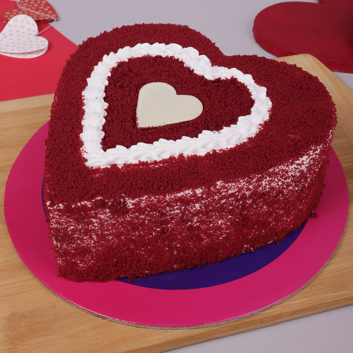 Sweet Red Heart Velvet Cake |