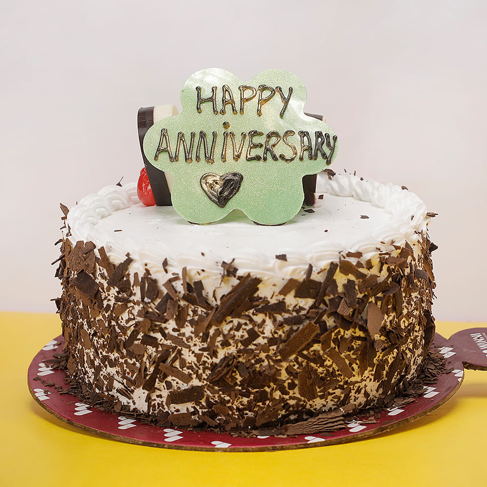 Order Online Lipsmacking Black Forest Cake From #1 Cake Delivery Platform