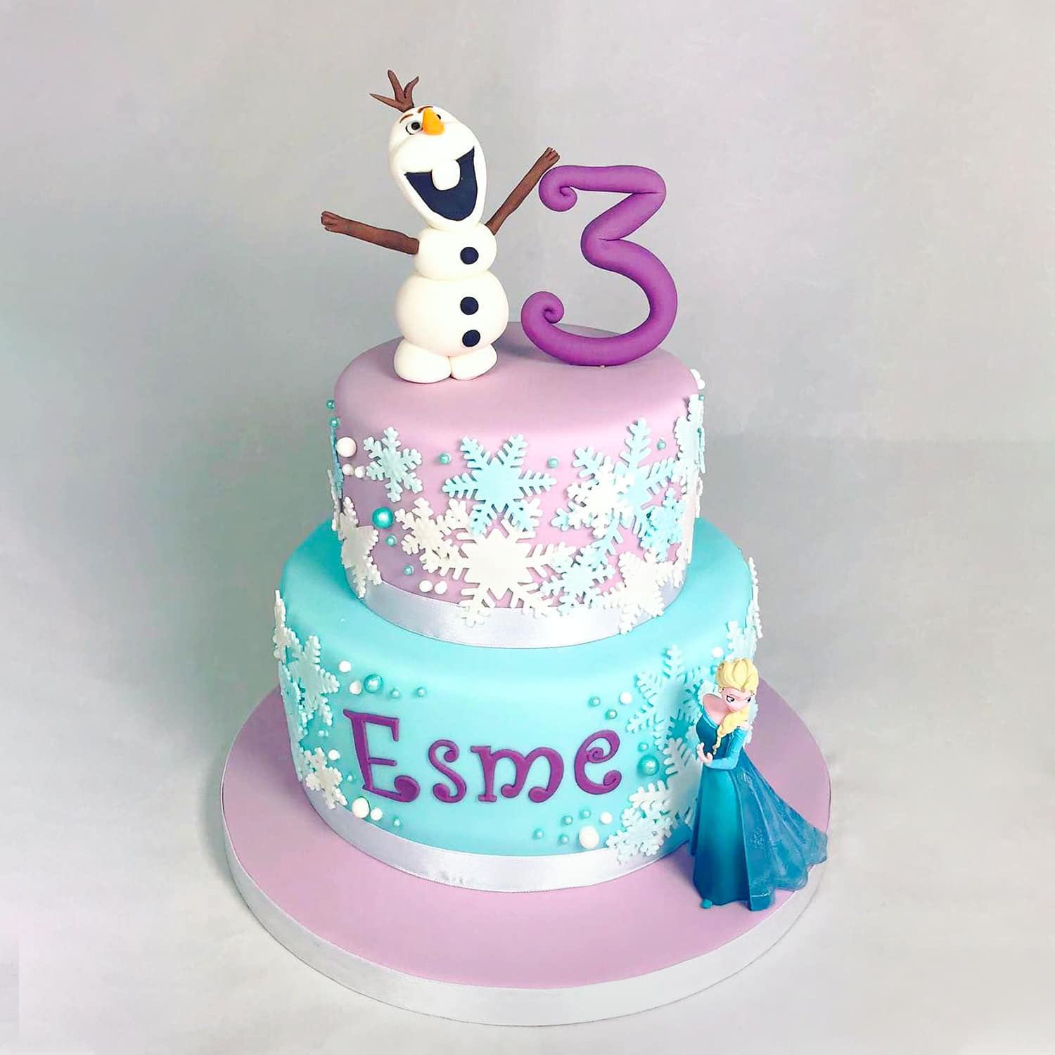Happy Snowman Vanilla Fondant Cake |