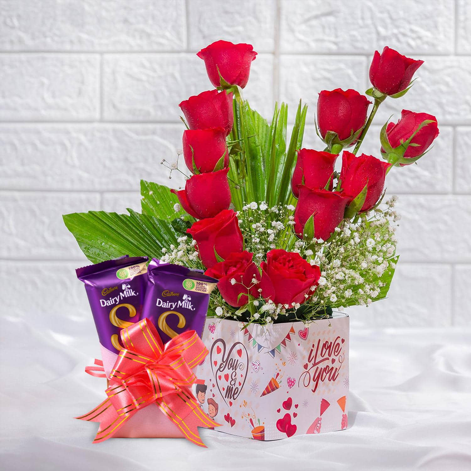 Alluring Red Roses With Chocolates |