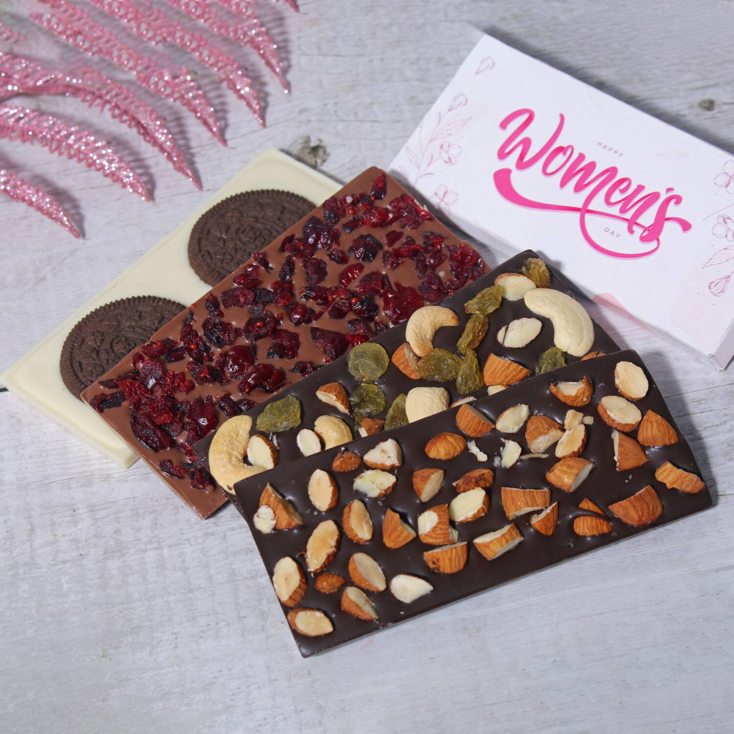 Delightful Combo Bars for Womens Day |