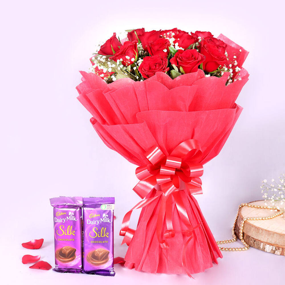 Lovely Roses Bouquet with Chocolate Combo |