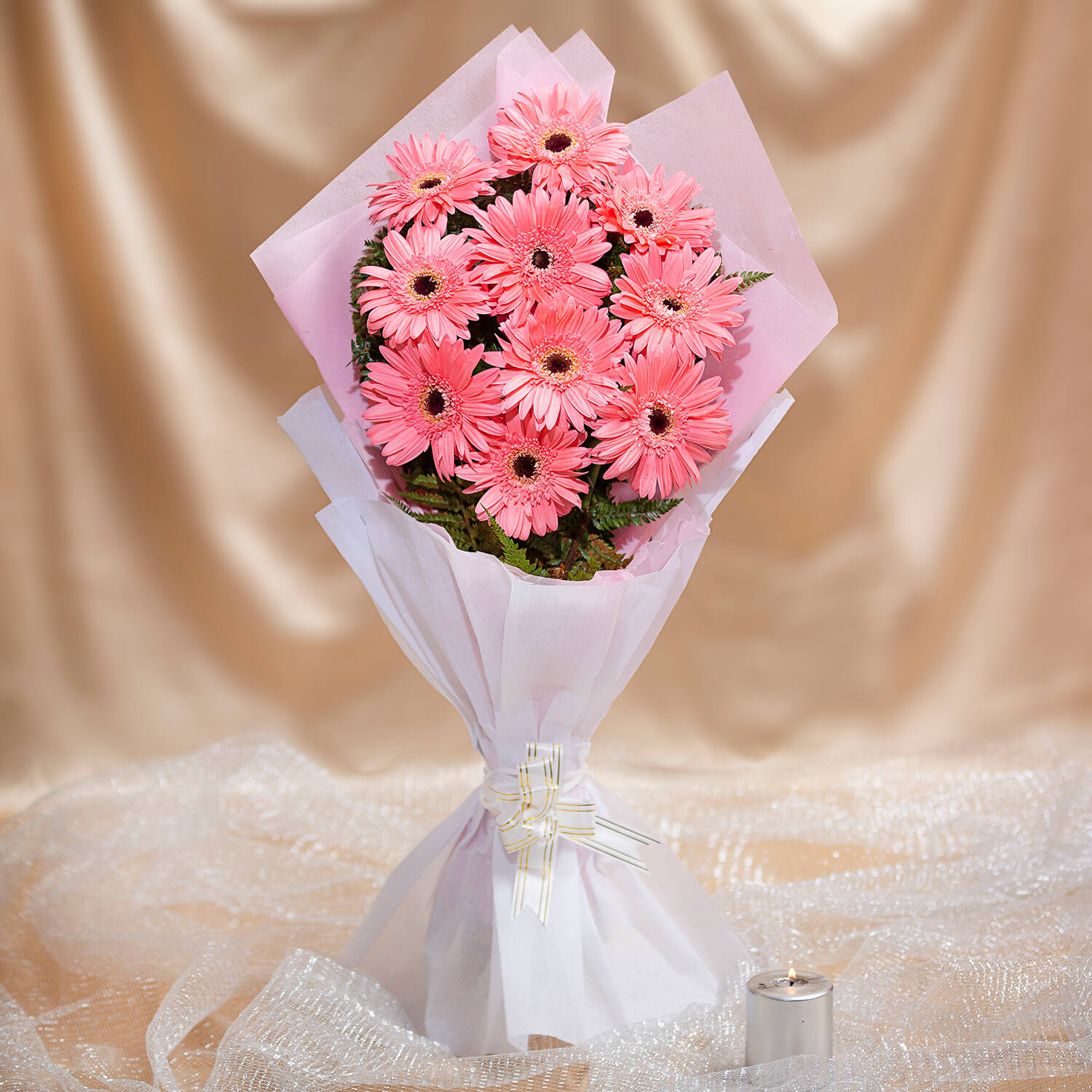 Send a bunch of LoveyDovey Light Pink Gerbera for Online Delivery |