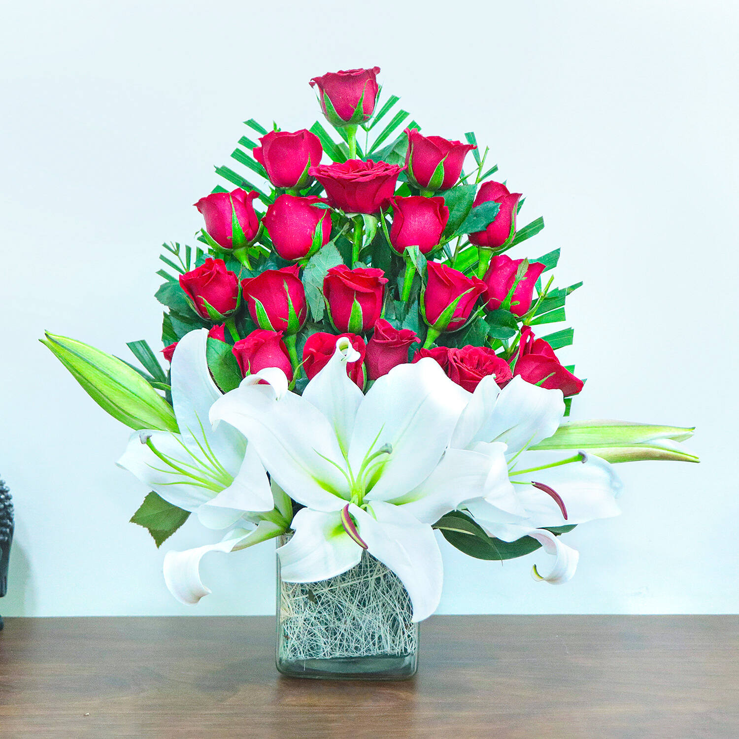 Exhilarating Roses and Lilies |