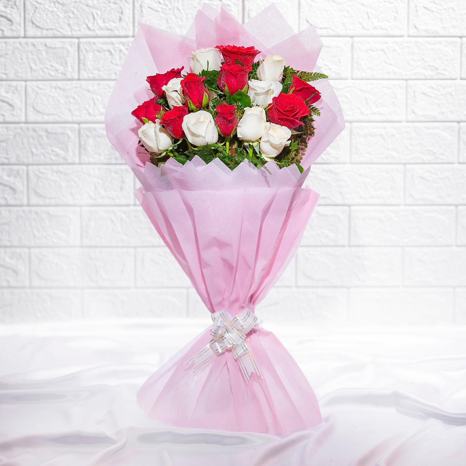 Ravishing Mix Roses Bouquet |