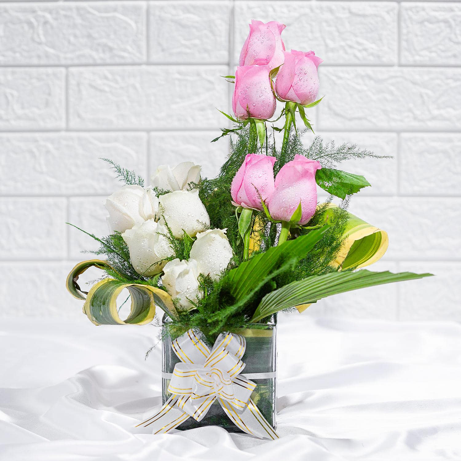 Magnificent Roses Arrangement |