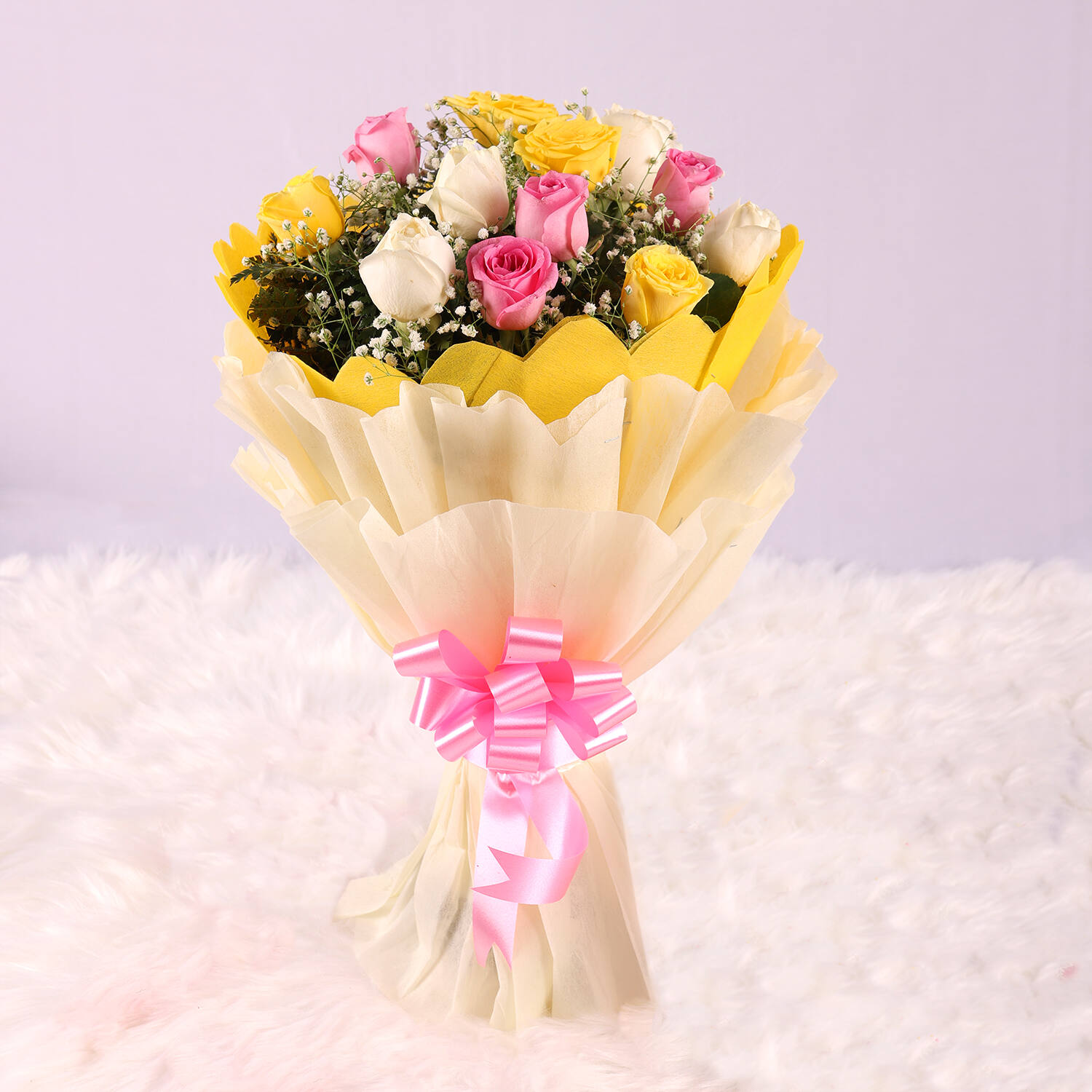 Attractive Mixed Roses Bouquet |