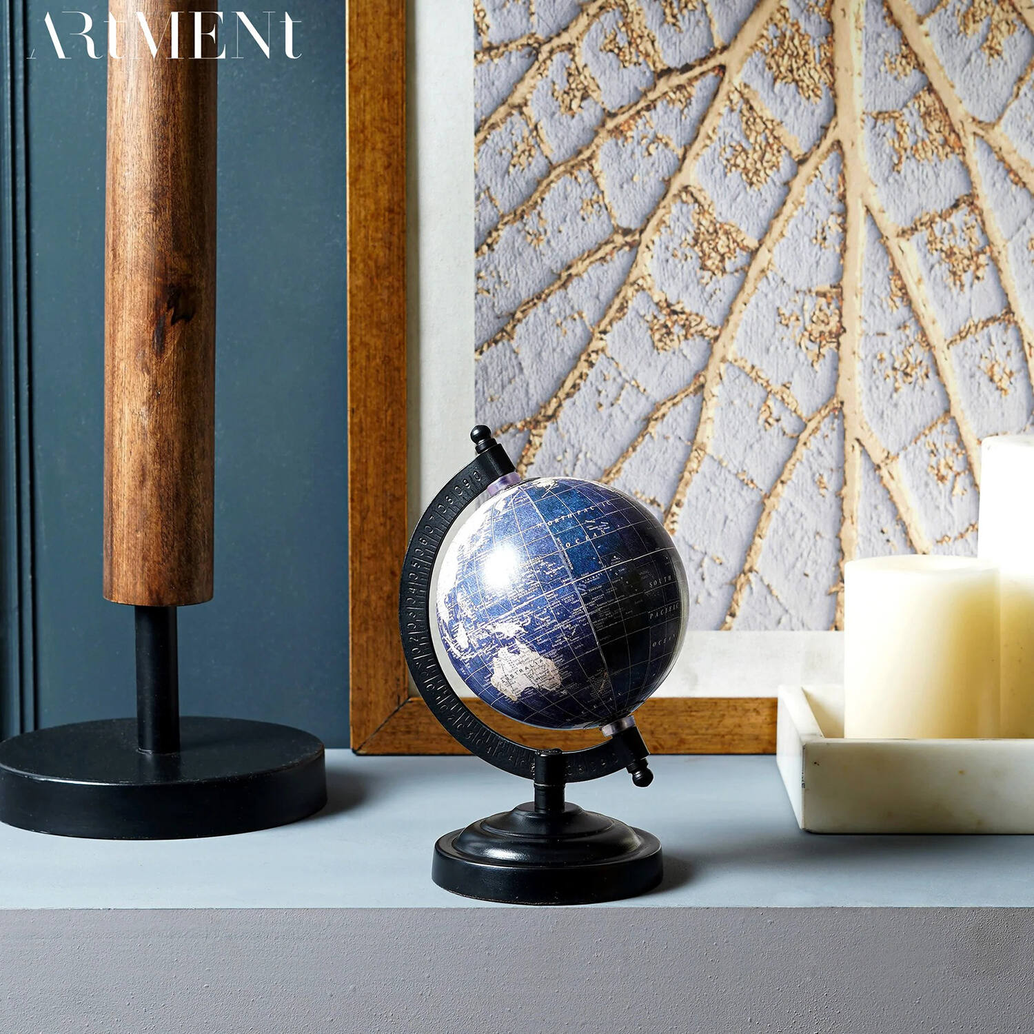 Infinite Knots Speed Blue Globe |