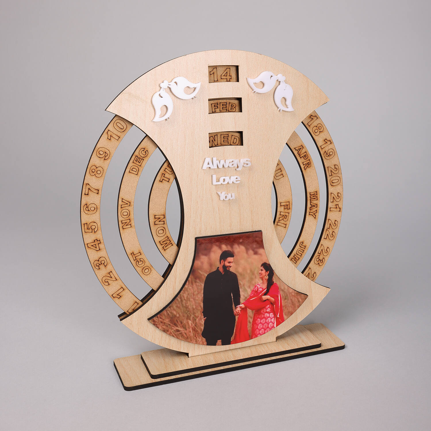 Lovely Universal Photo Calendar |