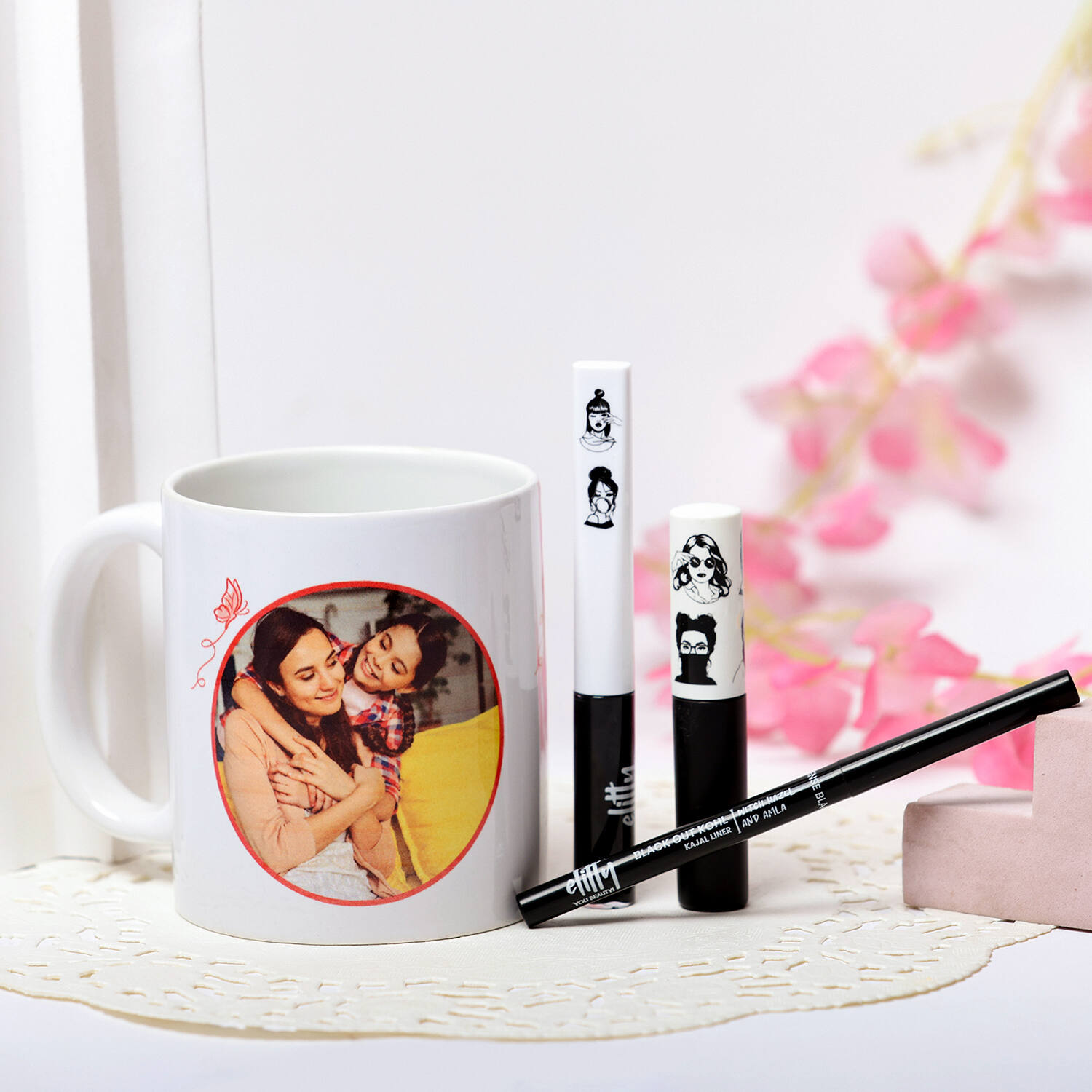 Personalized Photo Mug with Cosmetic Kit |