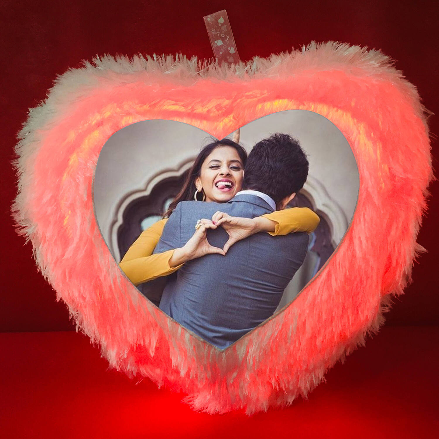 HeartShaped Love cushion |