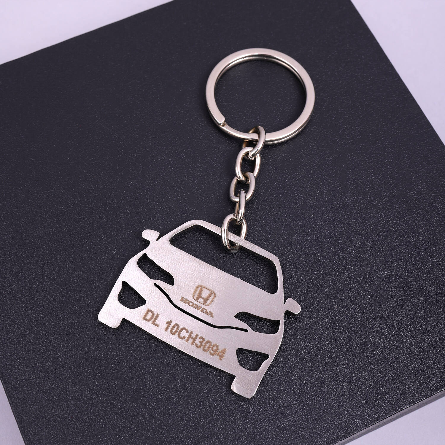Silversplash Personalized Car Keychain |