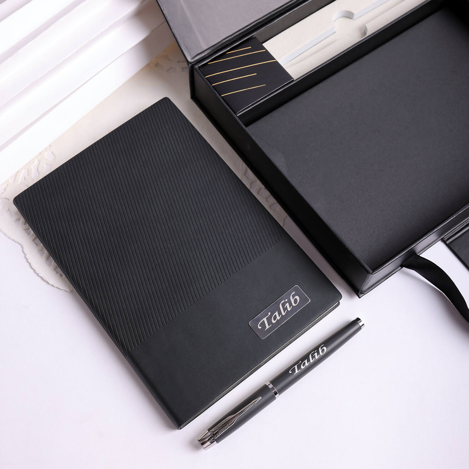 Signature Note Personalized Box |