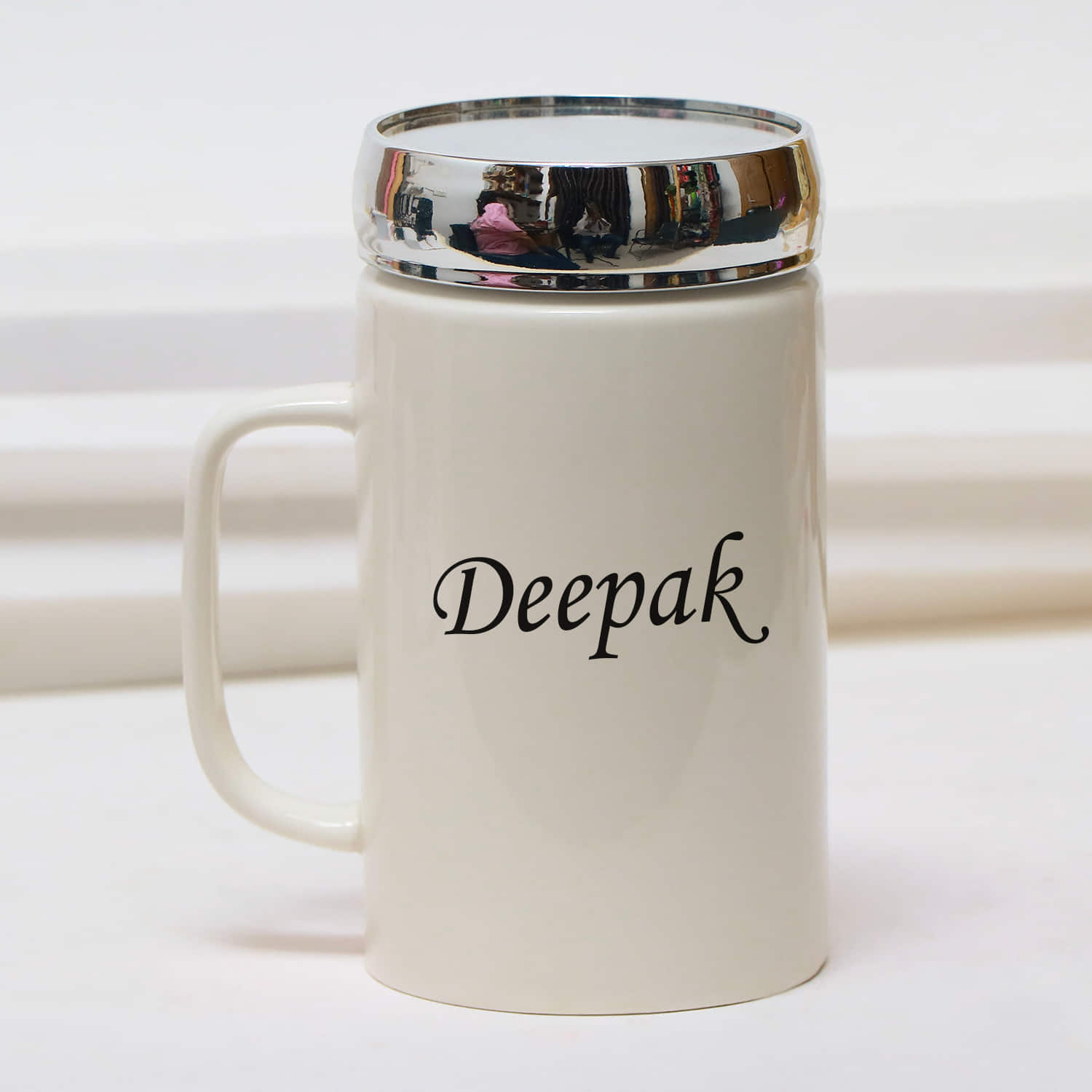 Personalized White Coffee Mug with Mirror Lid |