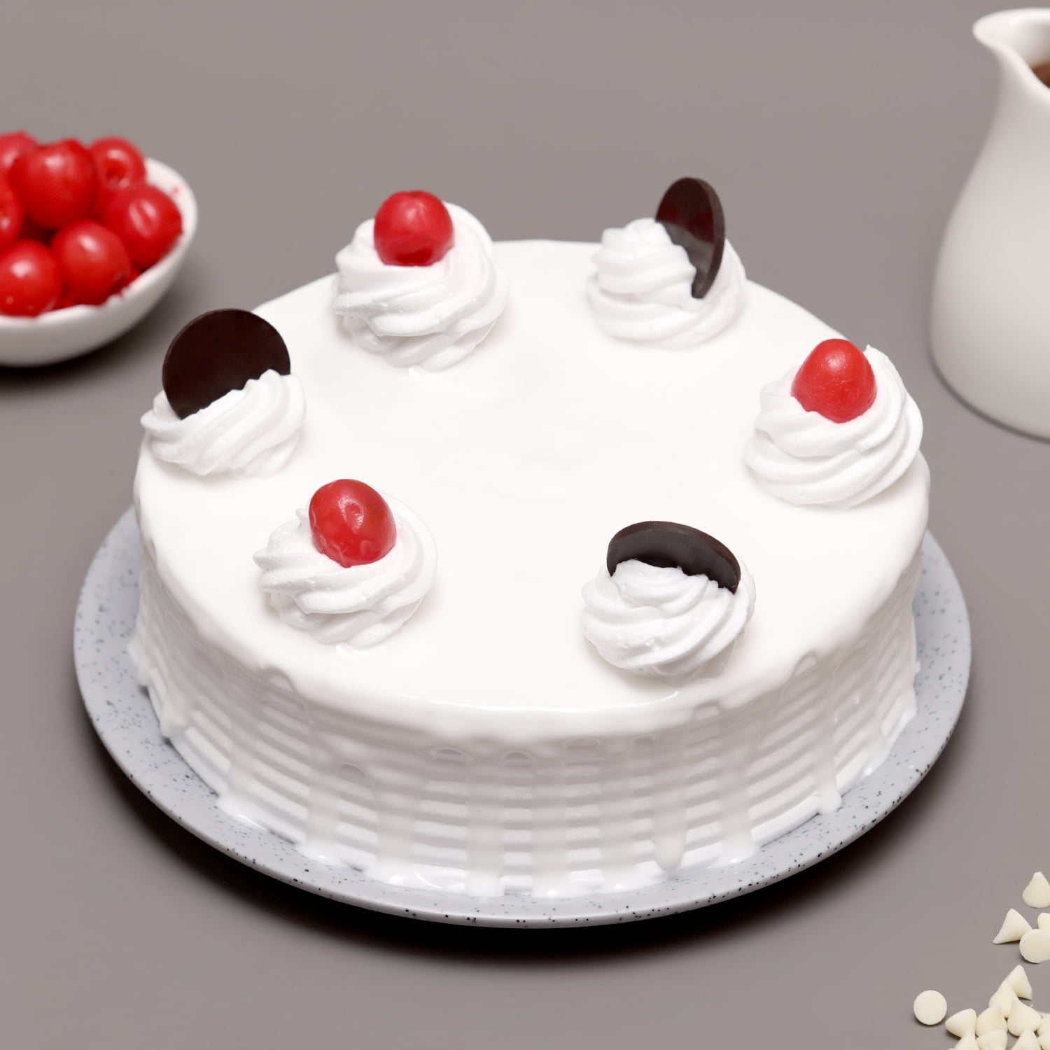 Fluffy White Vanilla Cake |